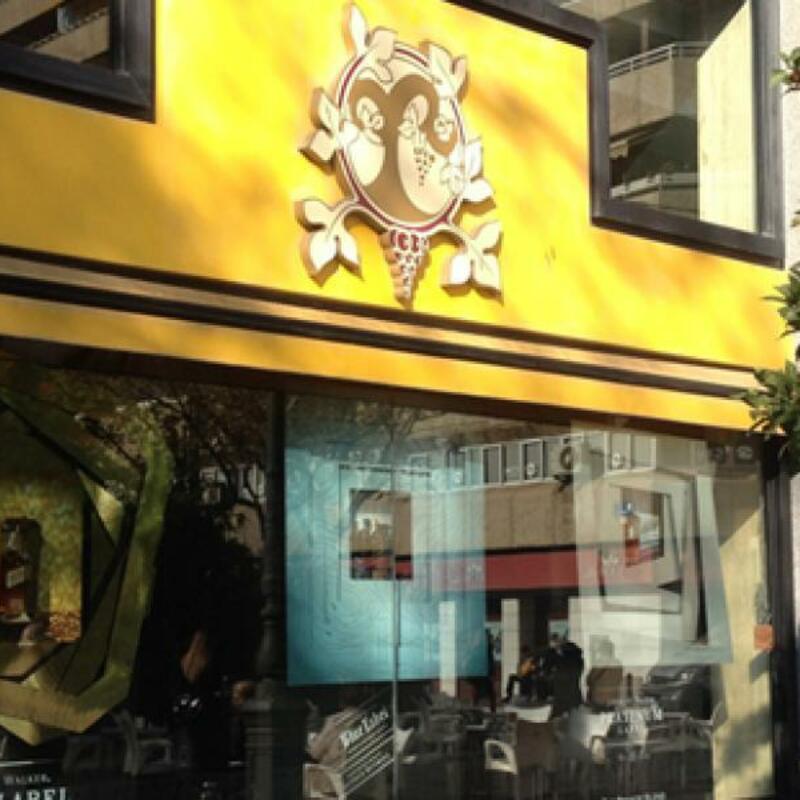 Rotulaciones y Vinilos PLV, escaparates